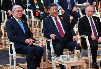 Президент Кремль сарайында өткен мерекелік концертті тамашалады