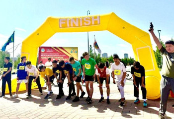 В Астане прошла церемония открытия легкоатлетической эстафеты, посвящённой 80-летию Победы