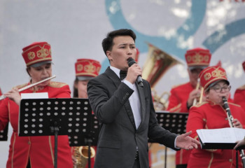 В Астане прошёл праздничный концерт в честь 80-летия Победы