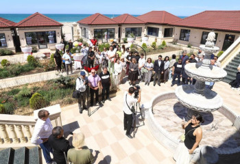 Каспий жағалауында жаңа демалыс орталығы бой көтерді