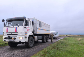 ТЖМ қызметкерлері батпаққа батып қалған жолаушыларға көмек көрсетті