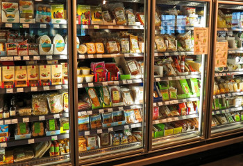 Британияда дүкеннен азық-түлік ұрлайтын зейнеткерлер көбейген