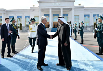 Президент Абу Дабидің Тақ мұрагерін әуежайдан шығарып салды