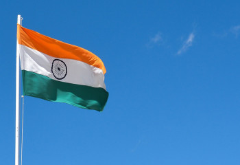 Үндістан Пәкістанға әуе соққыларын уақытша тоқтатты