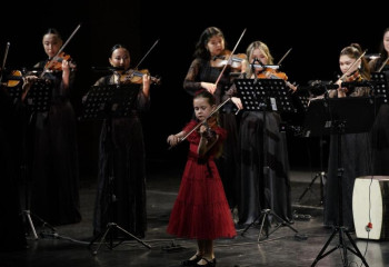 Скрипка Страдивари и музыка Вивальди прозвучали в Алматы