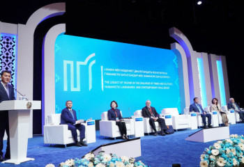 Ерлан Қарин Ясауи мұрасына арналған халықаралық симпозиумға қатысты