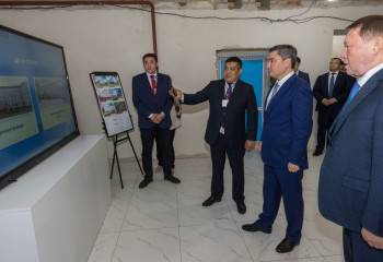 Olzhas Bektenov familiarises himself with measures to improve education and healthcare quality in Kostanay region