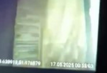 Ақтауда полицейлер өрт шыққан пәтерден әйелді құтқарып қалды