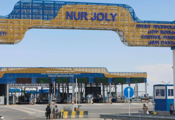 Kazakhstan and China strengthen border crossing capacities