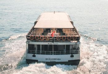 Паром апатқа ұшырап, 37 адам қаза тапты