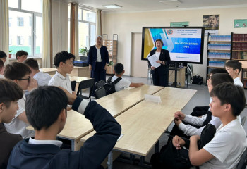 Астанада оқушыларға арналған кәсіби бағдар беретін қалалық слет өтті