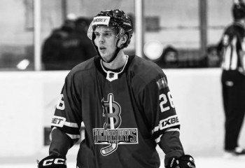 В Атырау трагически погиб 23-летний хоккеист клуба «Бейбарыс» Олег Гофман