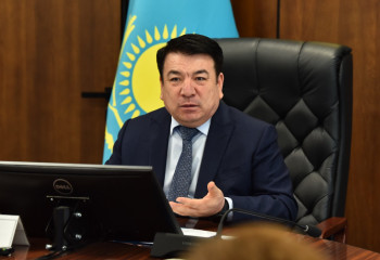 Мұғалімдерді ақылы семинар мен газет-журналдарға жазылуға мәжбүрлеу дұрыс па