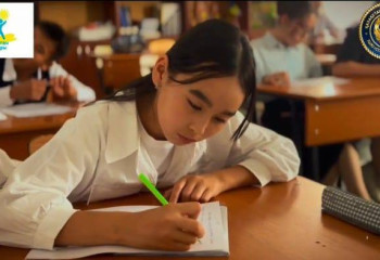 «Ты — моя гордость»: школьница из Талдыкоргана растрогала полицейских