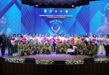 Солдатским матерям устроили приятный сюрприз