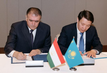 Казахстан и Таджикистан усиливают таможенное сотрудничество