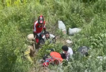 Девушка упала с квадроцикла в обрыв в Алматинской области