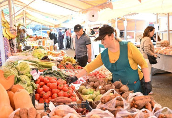 10 000 тонн сельскохозяйственной продукции реализовали на ярмарках выходного дня в Алматы