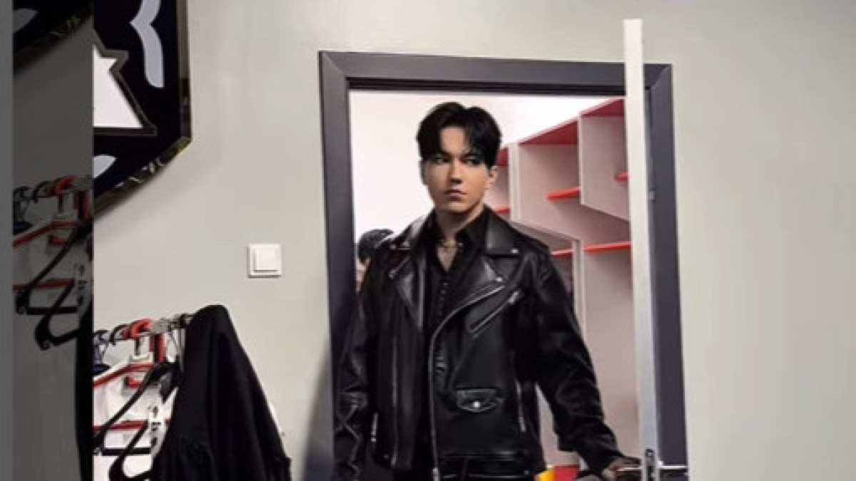  www.instagram.com/kudaibergenov.dimash/ 