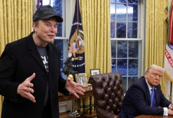 Илон Маск мемлекеттік қызметтен кетті