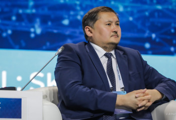 «Сот шешімін күту керек»: Министр Гарвардтағы қазақстандық студенттерге қатысты пікір білдірді