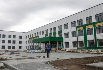 Өскеменде жайлы мектеп салынып жатыр