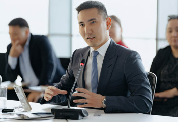 Ментальное здоровье без стереотипов: в Казахстане обсудили современные подходы к лечению шизофрении