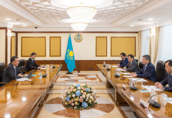 Olzhas Bektenov discusses trade and economic cooperation with Secretary General of the Organization of Turkic States