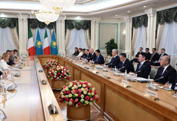 Токаев и Джорджа Мелони провели расширенные переговоры: товарооборот между Казахстаном и Италией достиг $20 млрд