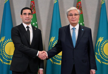 Мемлекет басшысы Түрікменстан президентімен кездесті