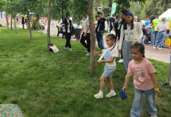 «Марш колясок, фестиваль детства и уникальный забег». В Алматы отмечают 1 июня