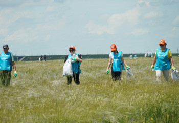 Масштабные субботники проводят в Казахстане ко Дню эколога