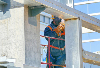 Отандық өндіріс металлургия мен электроника өнеркәсібіндегі импортты алмастырады