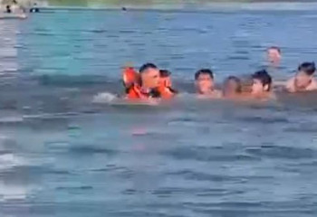 Астанадағы жағажайда 11 жасар бала суға батып кете жаздады