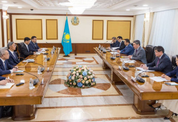 Олжас Бектенов Commercial Bank of China басқарма төрағасымен кездесті