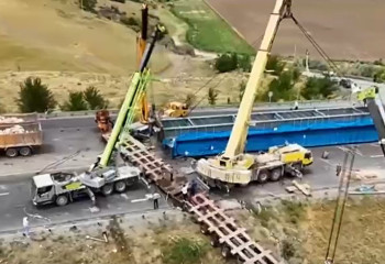 Тараз-Шымкент бағытында жол апатына себеп болған жүк көлігі шығарылды