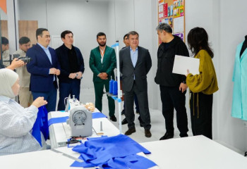 Ермек Көшербаев пен Жеңіс Қасымбек елордадағы әлеуметтік жобаларды тексерді