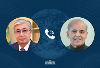 Состоялся телефонный разговор Президента Казахстана с премьер-министром Пакистана