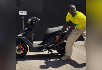 Из США выдворили самого популярного тиктокера в мире