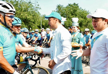 «Алтайдан Оралға дейін»: Велосипедшілер шеруі мәреге жетті