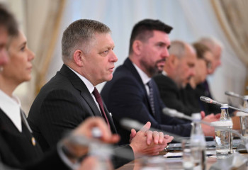 Роберт Фицо поблагодарил Казахстан за вклад в освобождение Словакии и выразил поддержку курсу Токаева