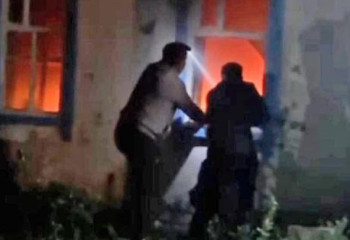 Қарулы күштердің әскери қызметшісі әйел адамды өрттен құтқарды