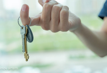 Почему банки приостанавливают ипотечное кредитование, объяснил экономист Галим Хусаинов