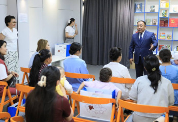 Ақтөбе әкімінің орынбасары Әлия Молдағұловалармен кездесті