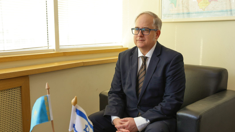  El.kz / Arman Mukhatov 