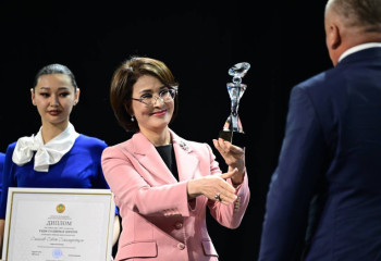 Лучшие медики страны получили награды за самоотверженный труд