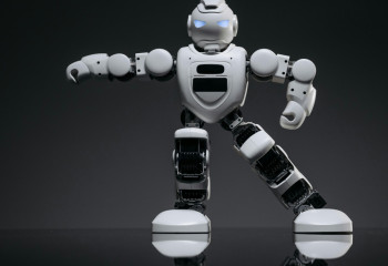 Грекияда алғаш рет адамға ұқсаған роботтар Олимпиадасы өтеді