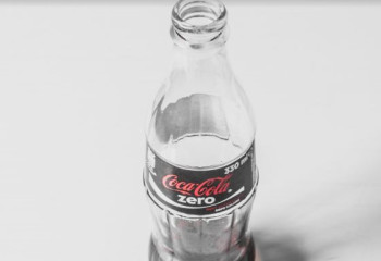 Қантсыз коланың қандай зияны бар? Дәрігер жауап берді