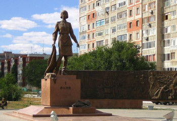 Әлия Молдағұлованың шынайы портреті және тарихи шындыққа апарар ұзақ жол