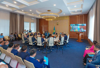 Жазғы туризм, балалардың қауіпсіздігі: Ермек Көшербаев ШҚО-да кеңес өткізді